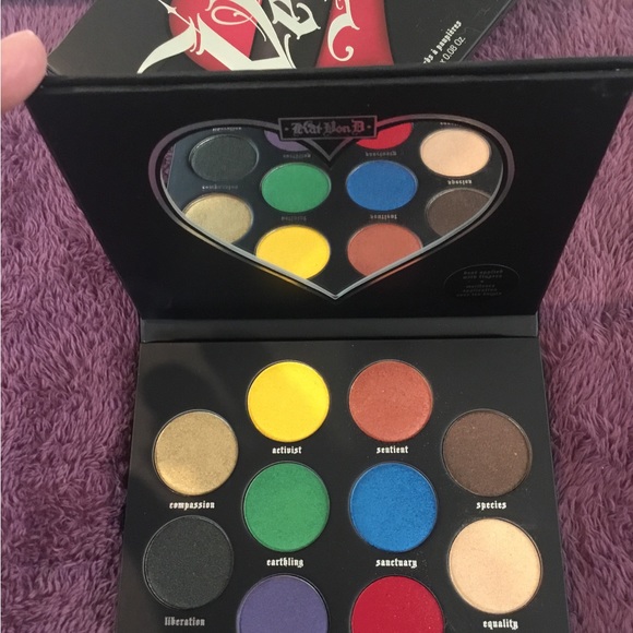 NWT Kat Von D (Vegan ) “LOVE “ Eyeshadow Palette - Picture 12 of 13